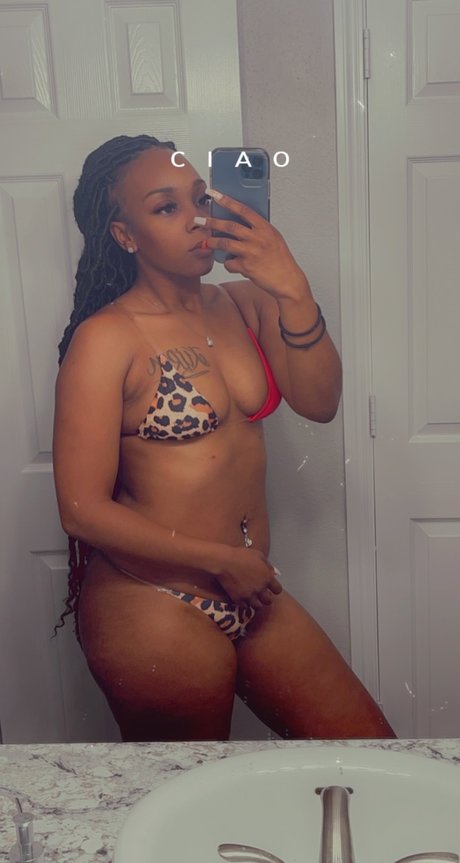 DAsia Covington Nacktpornos auf OnlyFans