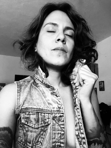 EroticArt OnlyFans-Leaks