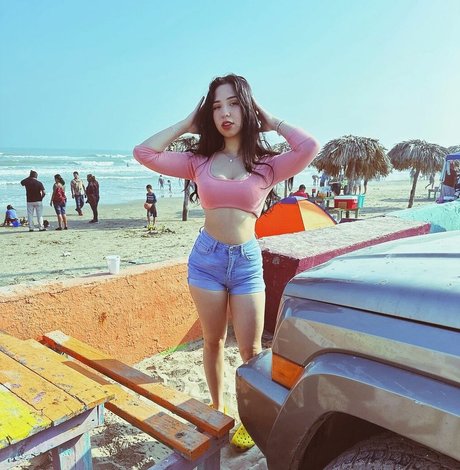 Amateur Latina Lazlye Nacktbilder von OnlyFans geleakt