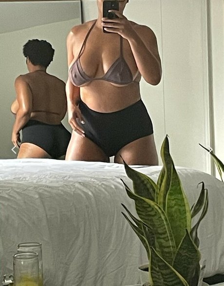 breakofdm OnlyFans Brüste Bild