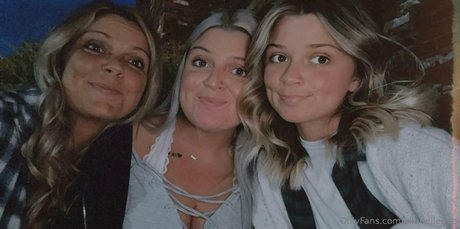 Daughter Mother OnlyFans-Leaks