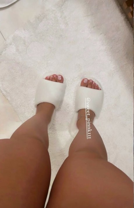 sweet pinnk1 Porn OnlyFans Leaks