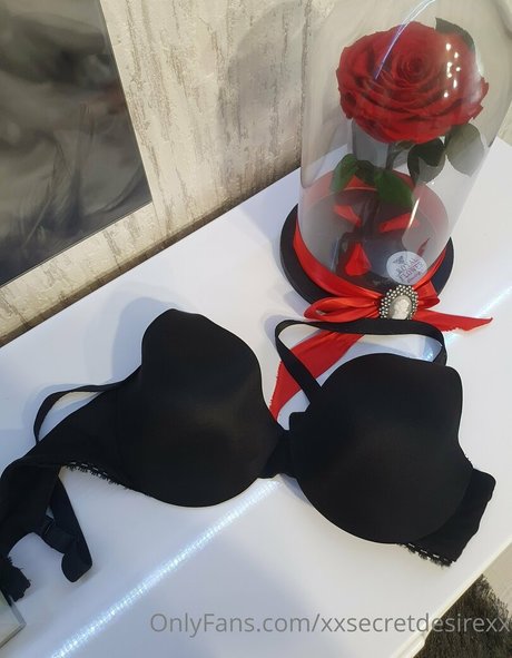 xxsecretdesirexx OnlyFans-Leaks