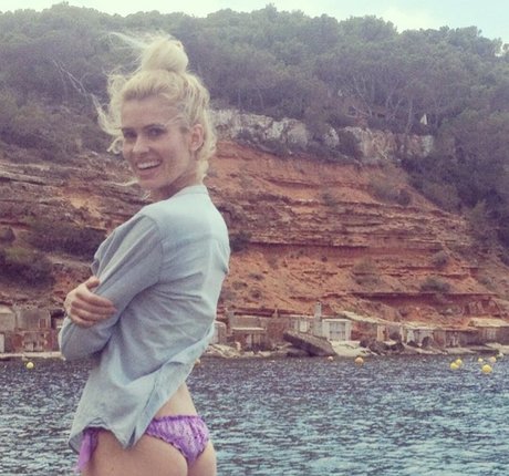 Adriana Abenia Nackt auf OnlyFans