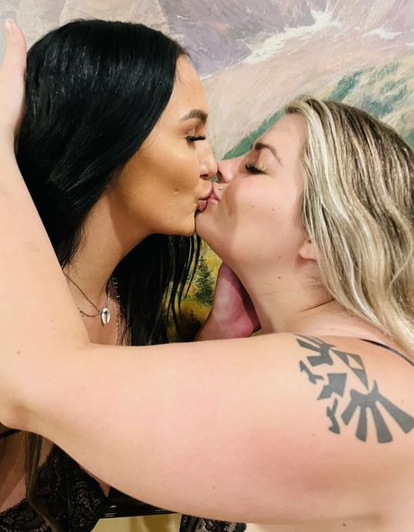 stepsiblings OnlyFans Leaks