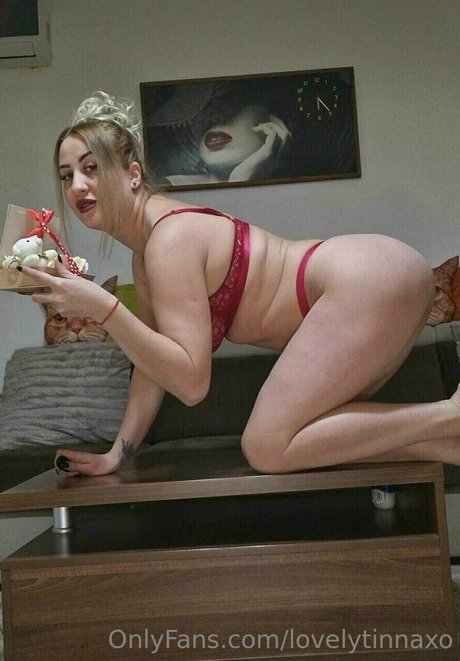 lovelytinnaxo Oben ohne OnlyFans
