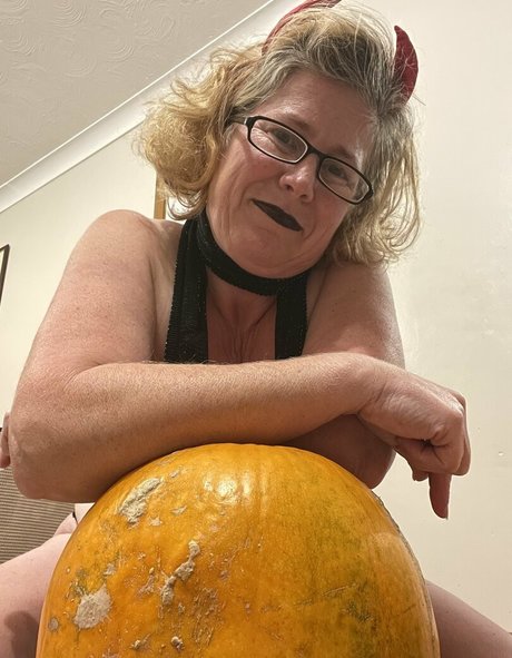 khariscurves OnlyFans öffentliche Fotos OnlyFans