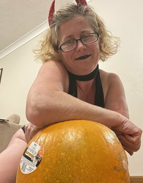 khariscurves OnlyFans-Leak