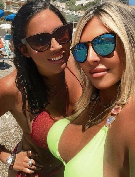 dicker arsch nur fans Erwachsene Shot