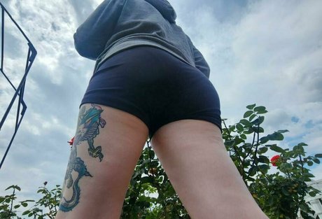 lunar ashe OnlyFans NSFW