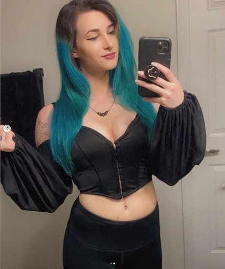 kristenraettv OnlyFans Model Fotos