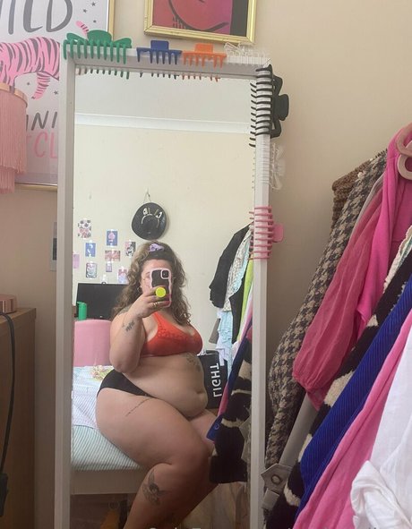 paris stilton Nacktbilder von OnlyFans geleakt