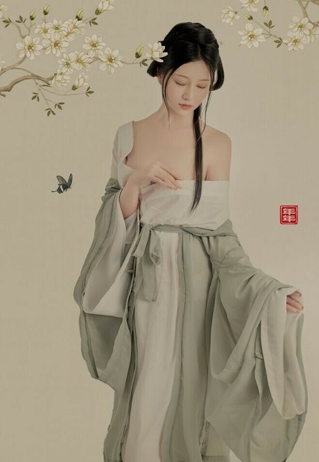 nnian_ Model OnlyFans Foto