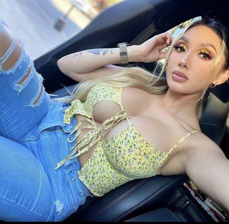 Mirahbella OnlyFans Mega