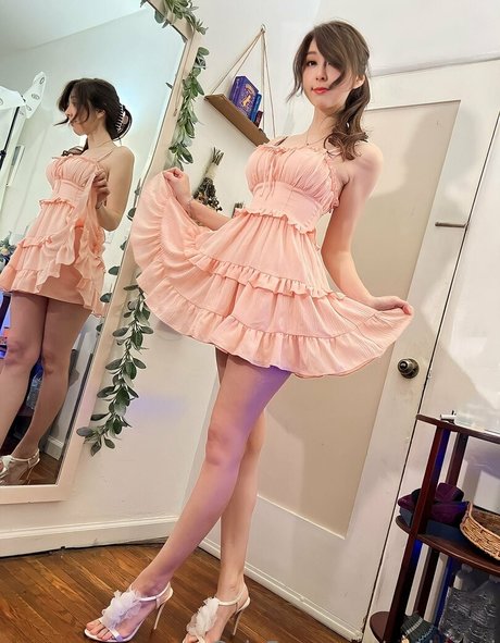 xxxbrinni OnlyFans Model Bilder