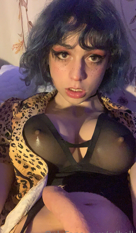 cdbell Nackt auf OnlyFans