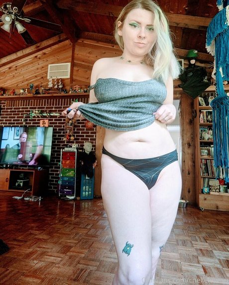 chellelovesu OnlyFans Nackt