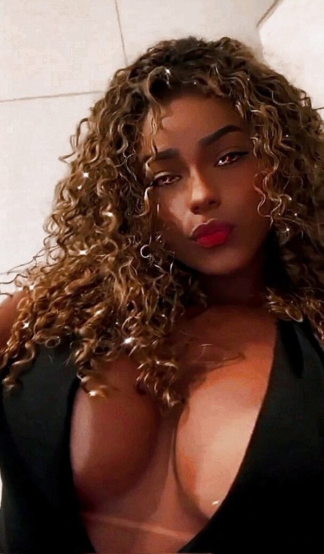 ynaraabb Nackt auf OnlyFans Leaks