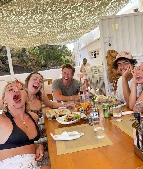 Florence Pugh OnlyFans Leak