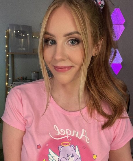 Nalopia Leaked OnlyFans Nacktbilder