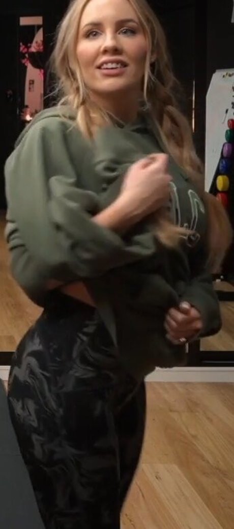 Nalopia Heiße OnlyFans Inhalte