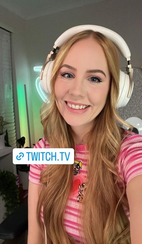 Nalopia OnlyFans Fotos