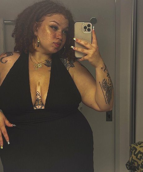 AHintOfRed OnlyFans Gratis-Inhalte