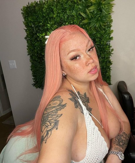 AHintOfRed OnlyFans XXX