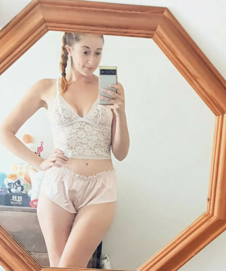 Ellie Hayden OnlyFans Joi