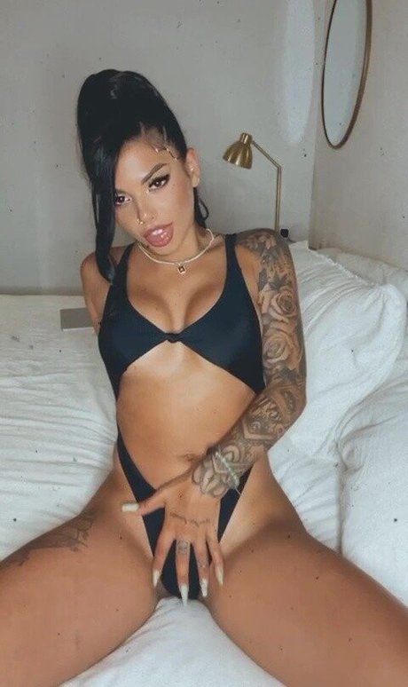 dunkelhäutige ebenholz-onlyfans sexy XXX Bild