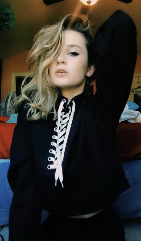 izassassin OnlyFans Inhalte