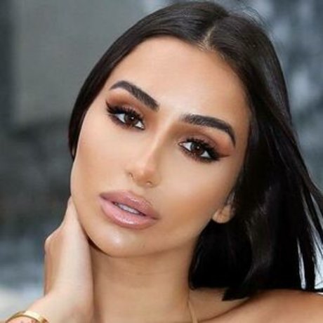 Silvia Micol Nacktbilder auf OnlyFans