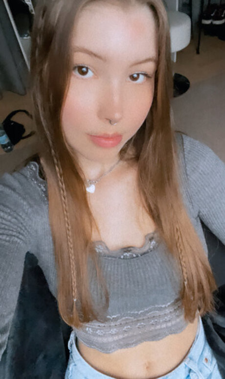 Emily Asmr OnlyFans Nacktbilder