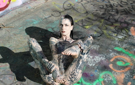 babyskeleton NurlyFans-Pornos