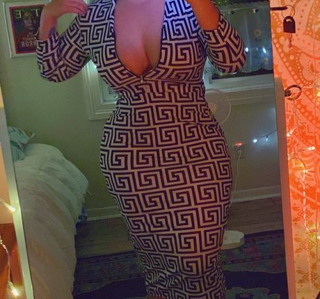 Anna Slatz OnlyFans NSFW