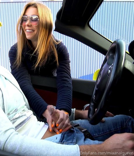 mianaughtygirl Nacktbilder von OnlyFans