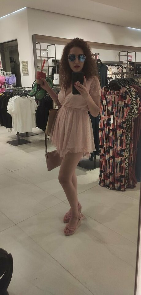 Nina Infinity OnlyFans Nacktbilder geleakt