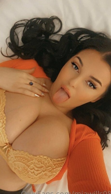 Miawilliams98 OnlyFans Nacktbilder