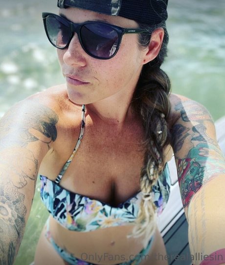 Allie Sin Nur für Fans