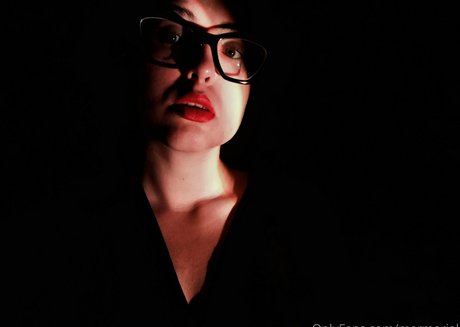 mermariel OnlyFans explizite Inhalte