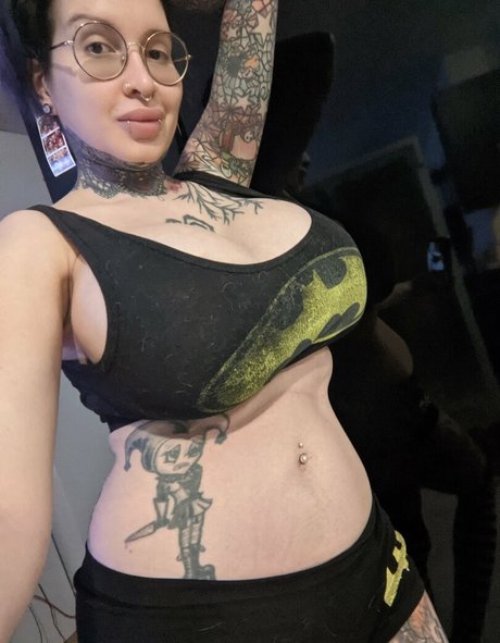 arianestamour OnlyFans Lesbisch