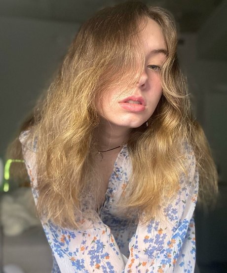 CruelRice Nacktbilder auf OnlyFans