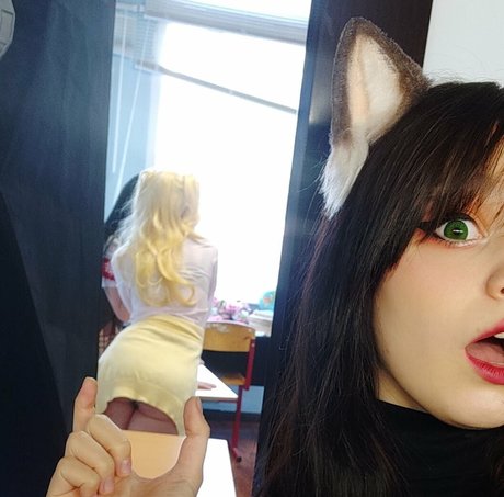 Hologana OnlyFans schlank