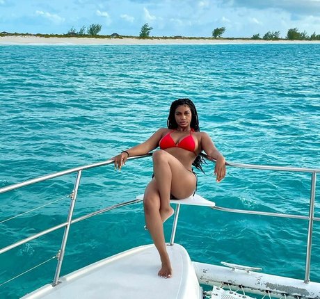 Taylor Rooks OnlyFans Nacktbilder