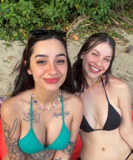 Caputile Nacktbilder OnlyFans Leak