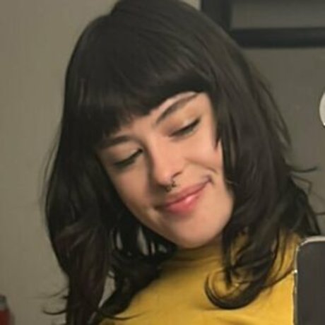 Strawberry bb Nacktbilder von OnlyFans