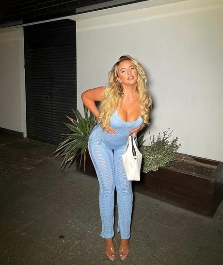 LAURA GOLD Leaked OnlyFans