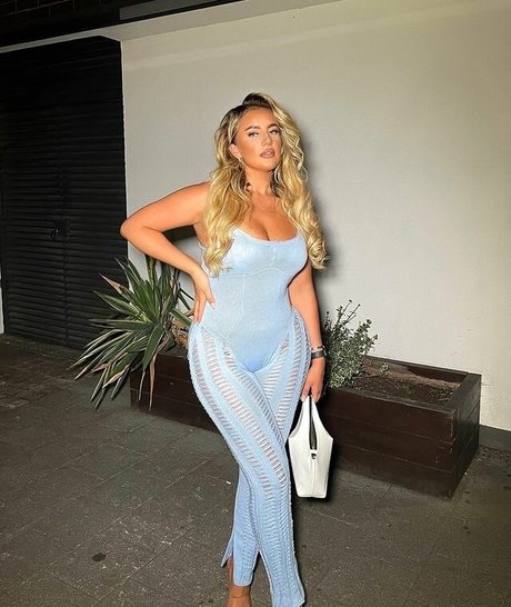 LAURA GOLD Kostenloses OnlyFans