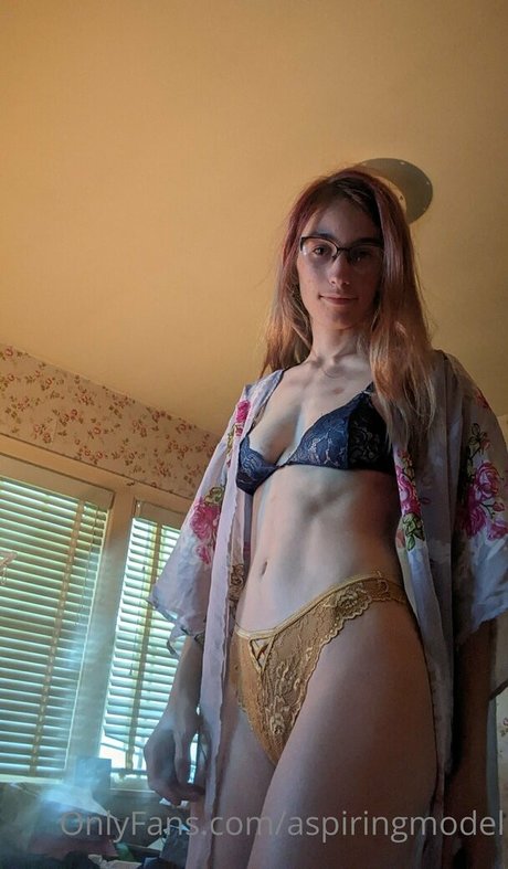 aspiringmodel OnlyFans Leaks