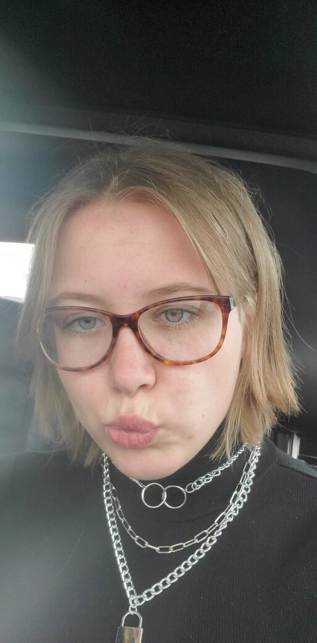 mykenzieren OnlyFans Leak